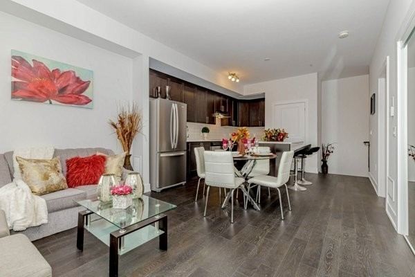 9560 Islington Ave, Vaughan