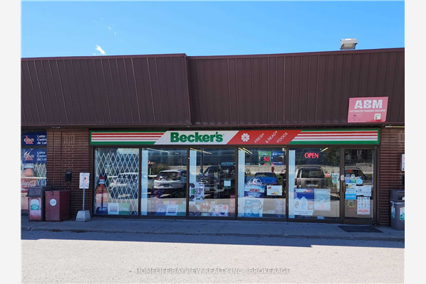 8950 Yonge St, Richmond Hill