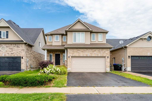 68 Mike Hart Dr, Essa
