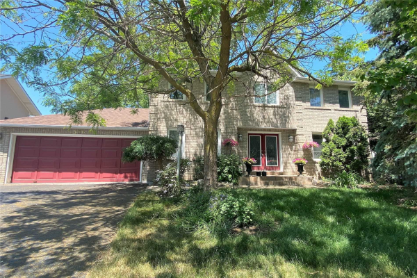 Undisclosed Address, Richmond Hill