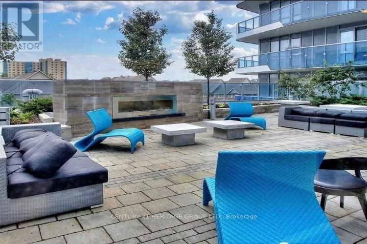 9471 Yonge St, #213