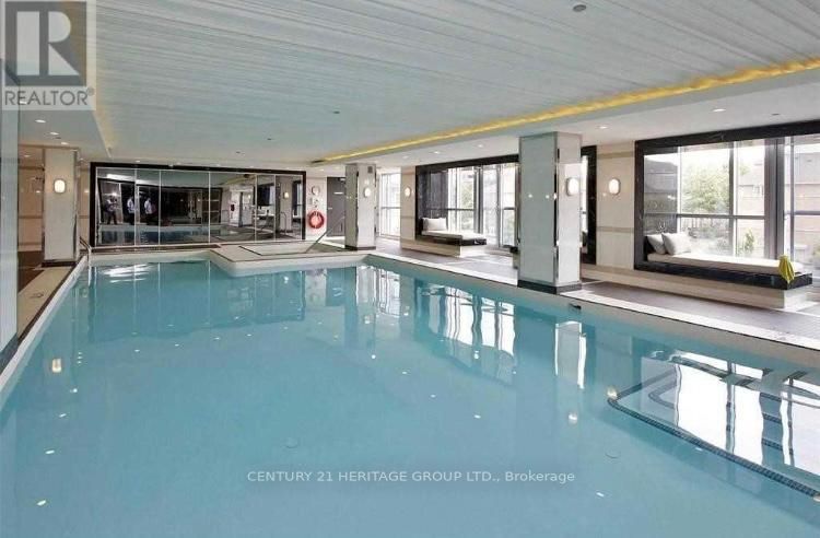 9471 Yonge St, #213