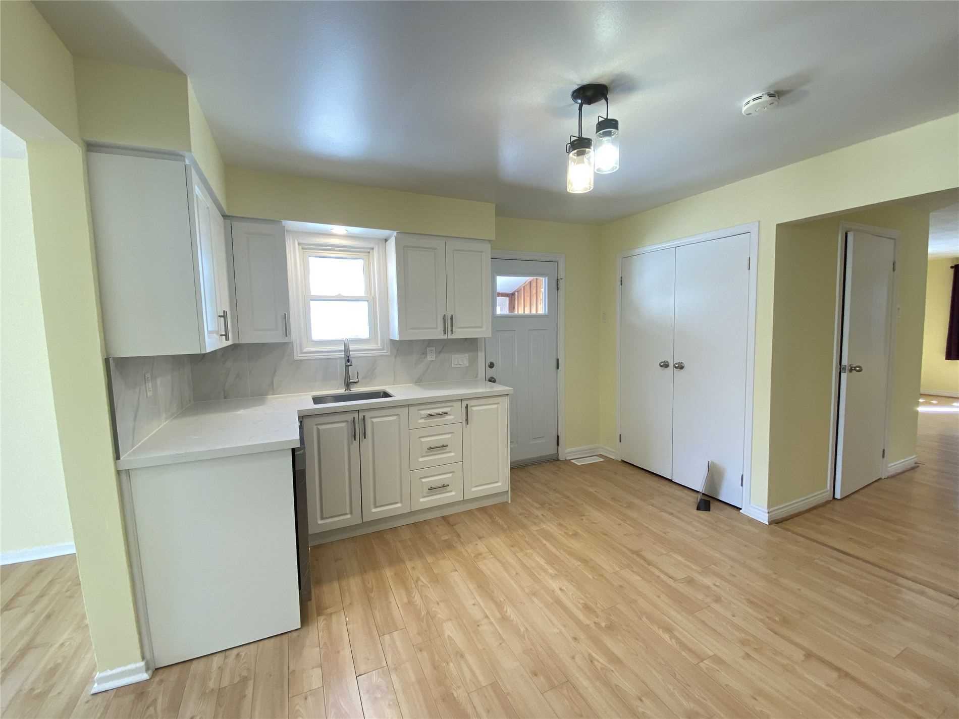305 Andrew St