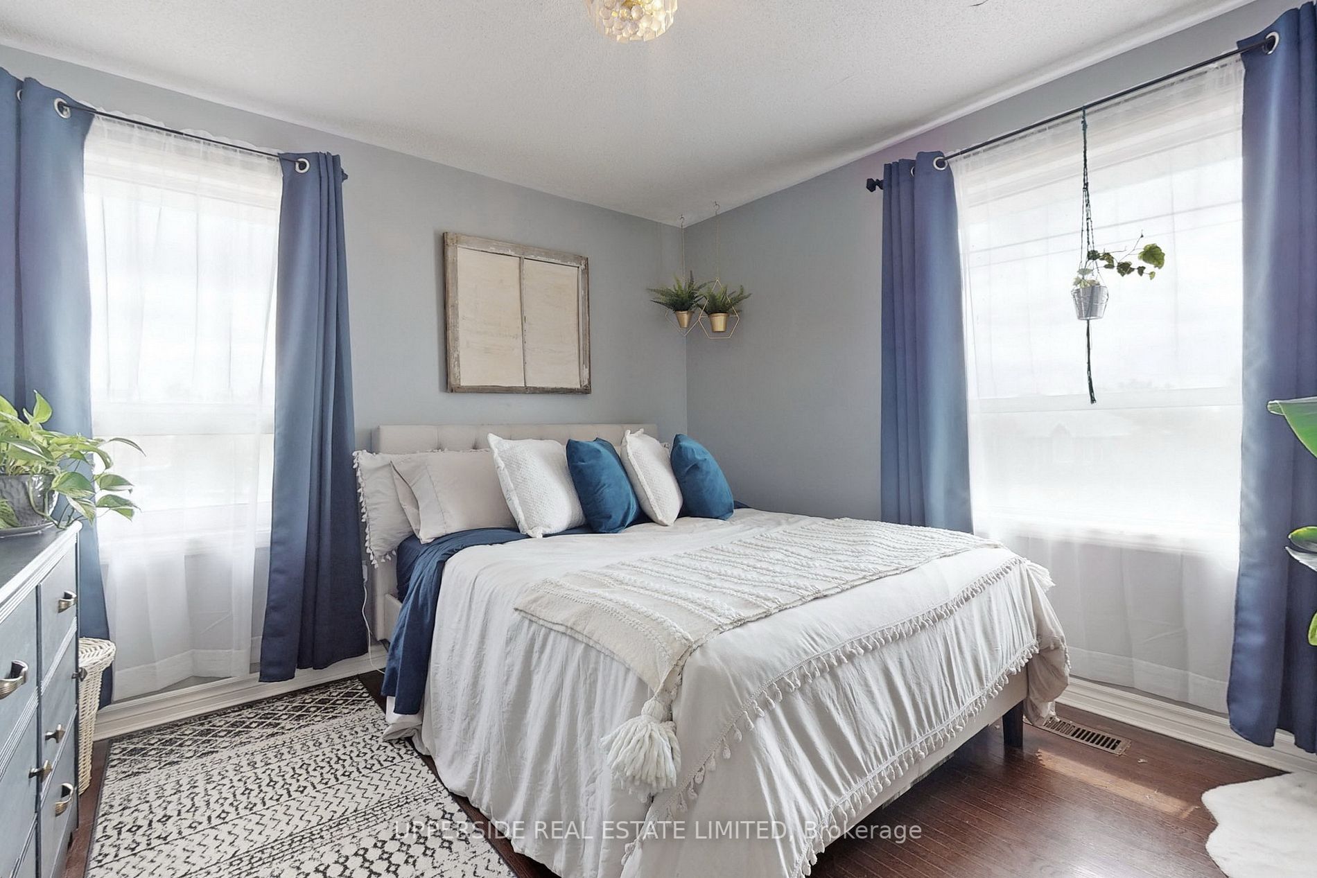 468 Simcoe Road