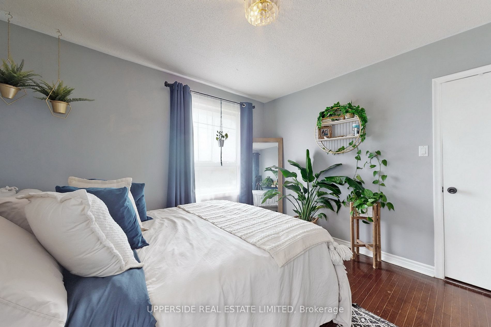 468 Simcoe Road