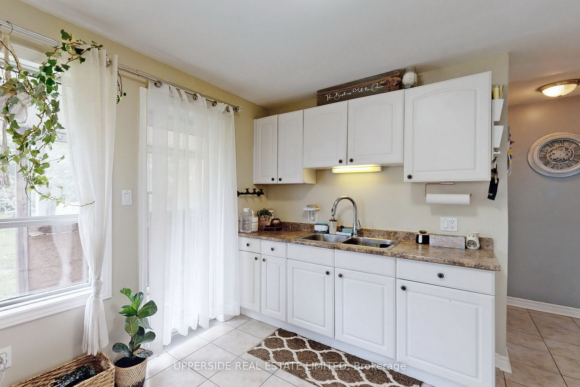 468 Simcoe Road