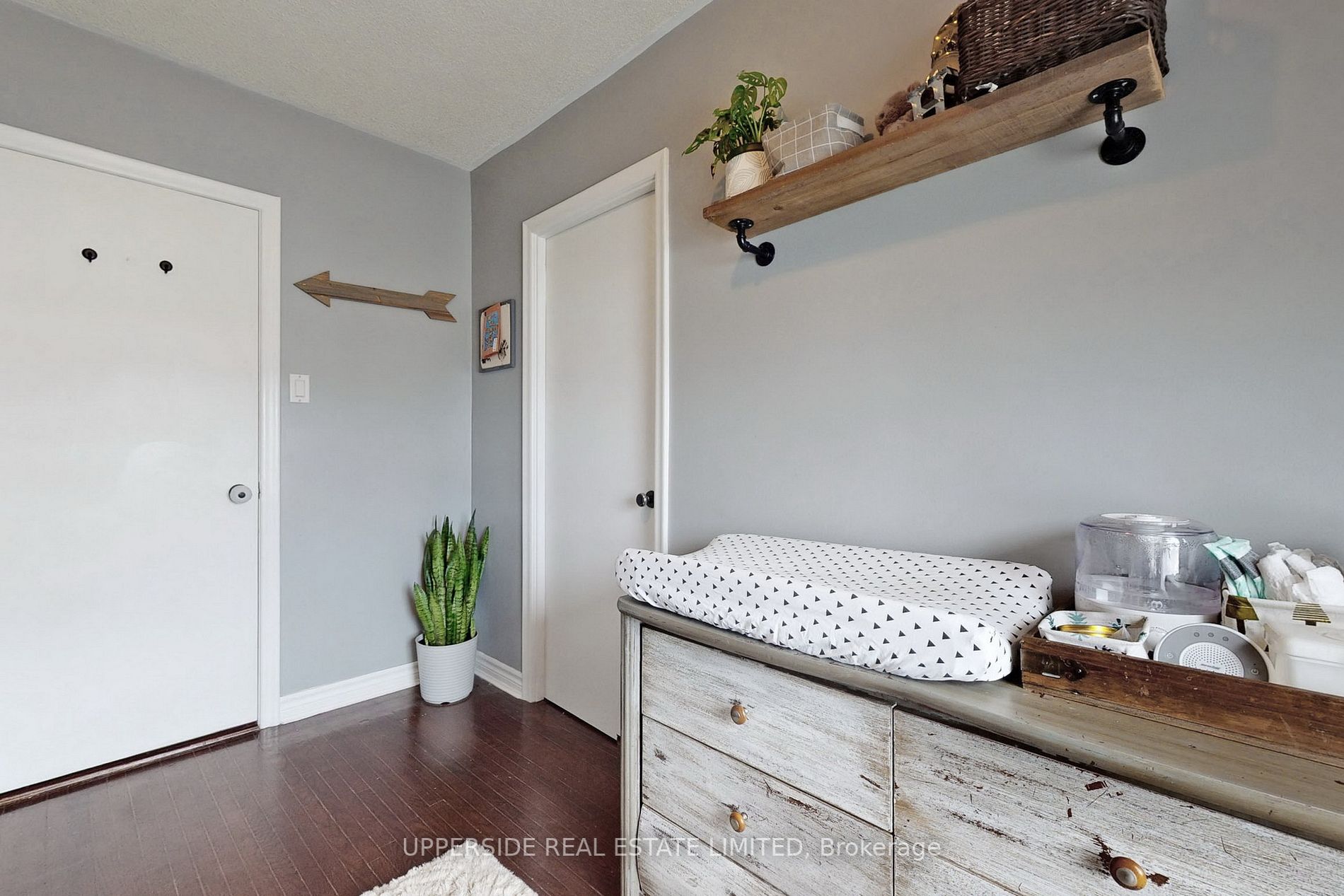 468 Simcoe Road