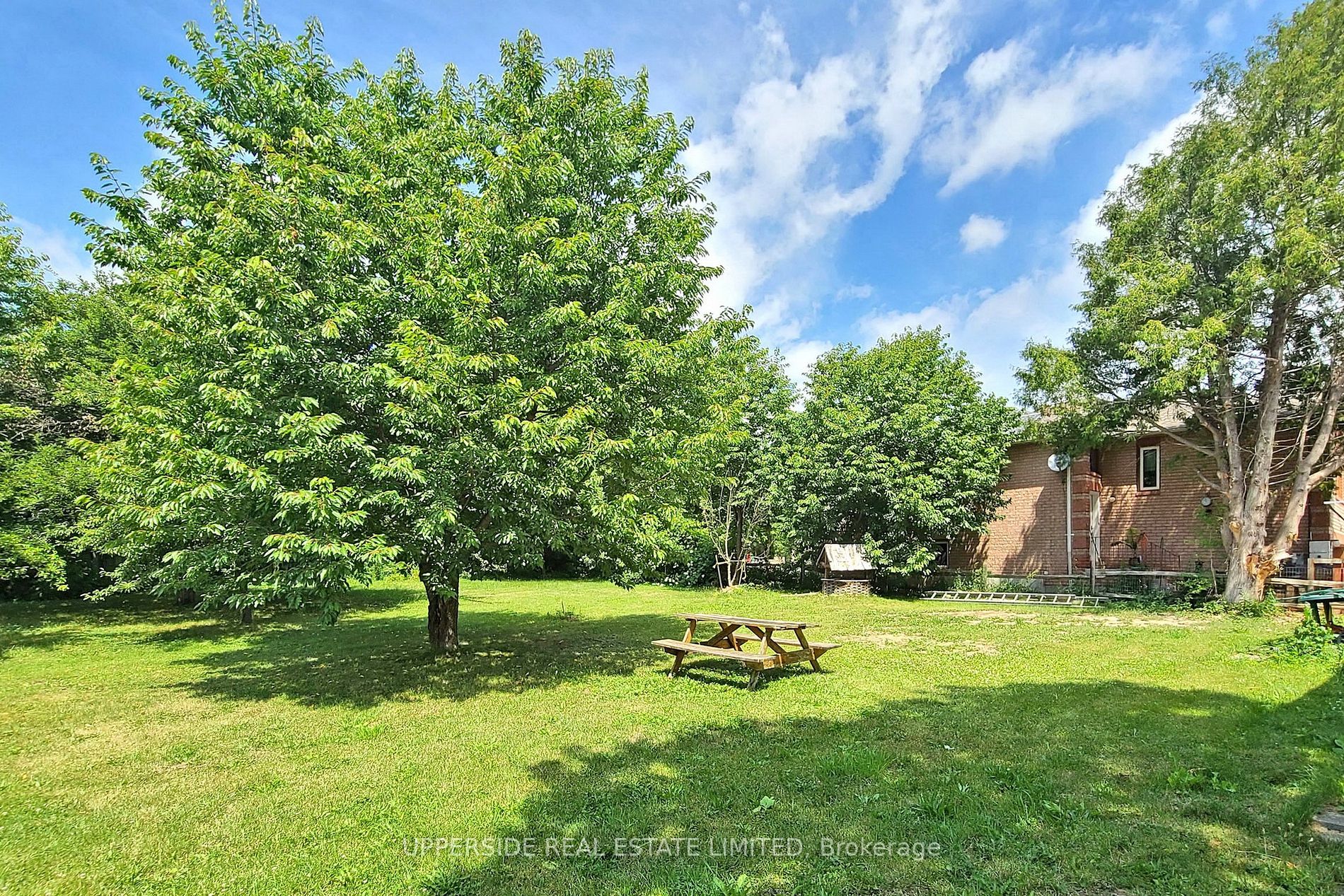 468 Simcoe Road