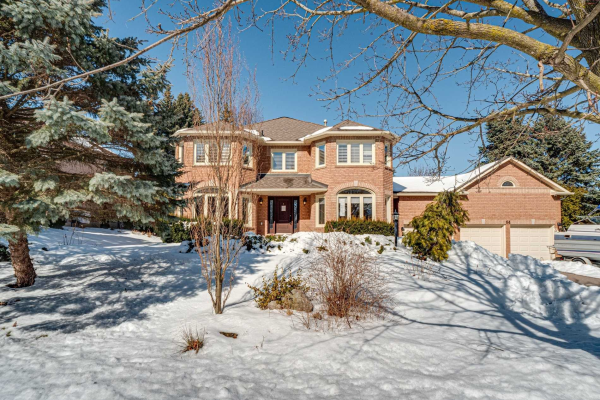 64 Willow Farm Lane, Aurora