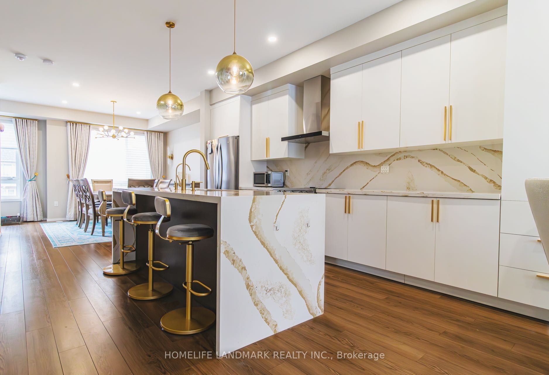 20 James Noble Lane, #95