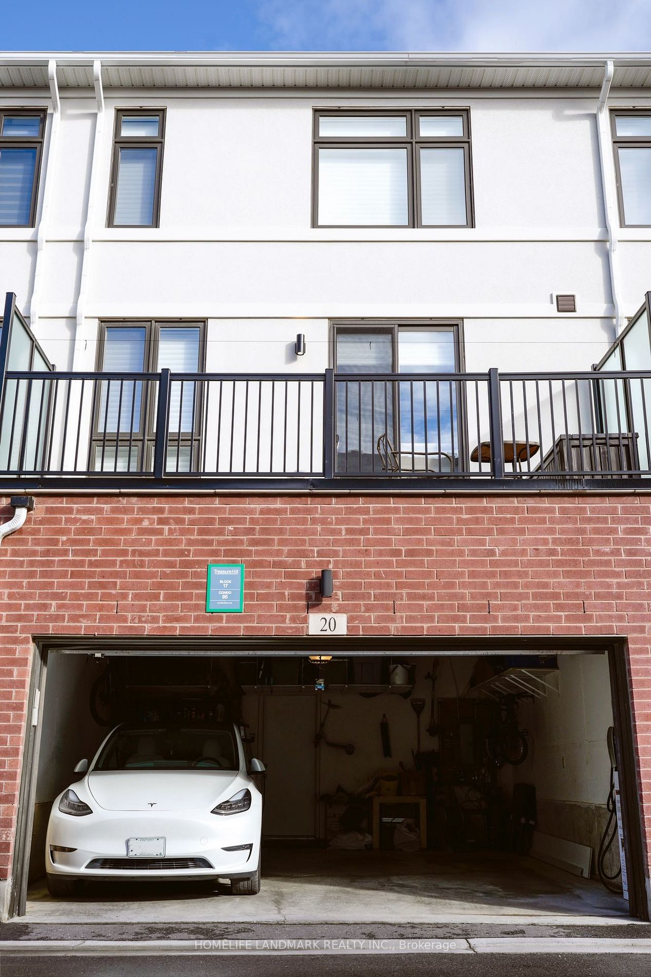 20 James Noble Lane, #95