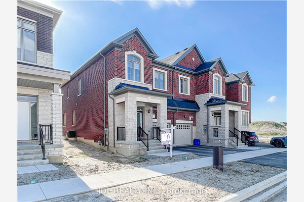164 Tempel St, Richmond Hill