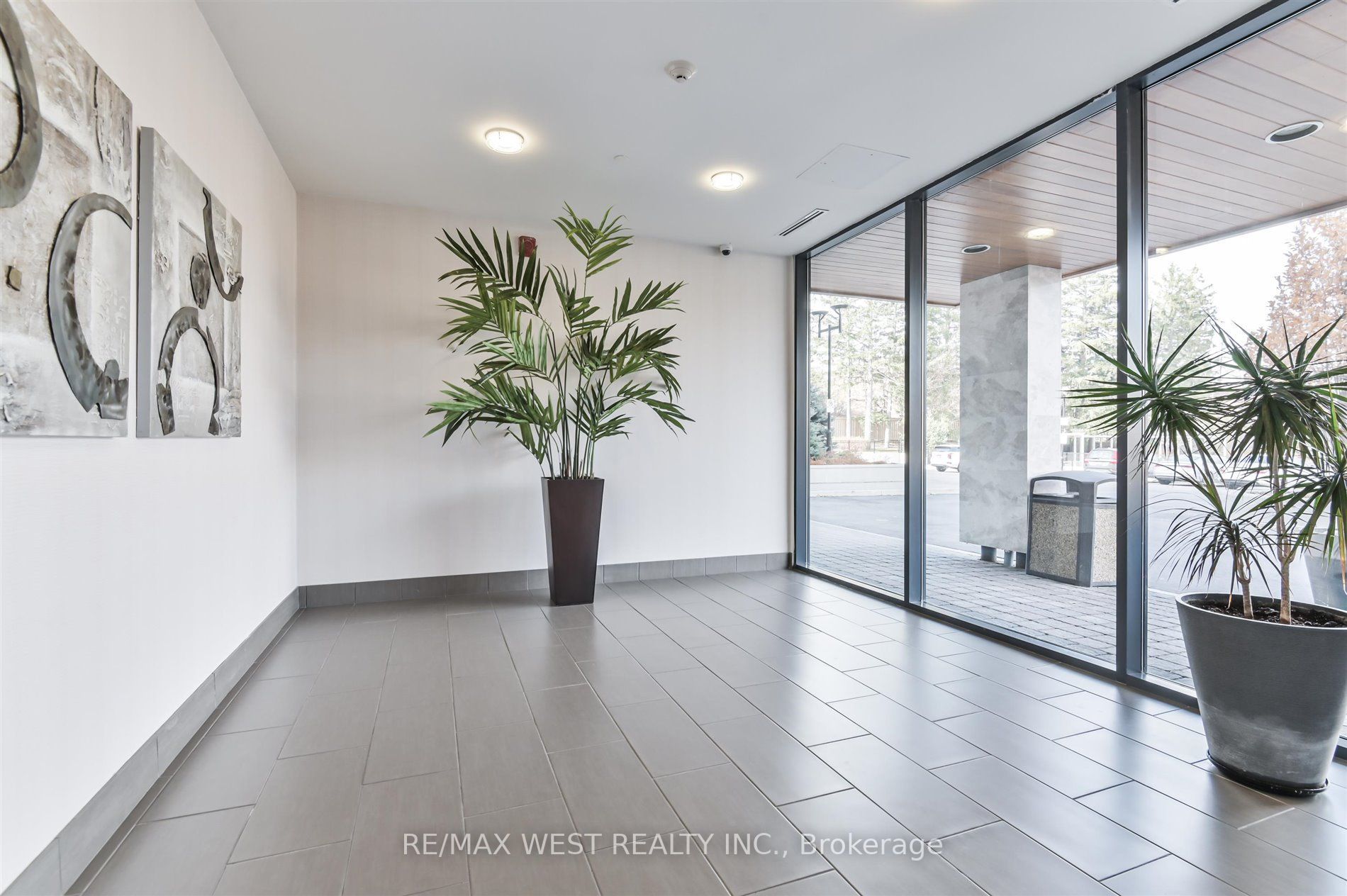 4700 Highway 7 # 206 Ave, #06