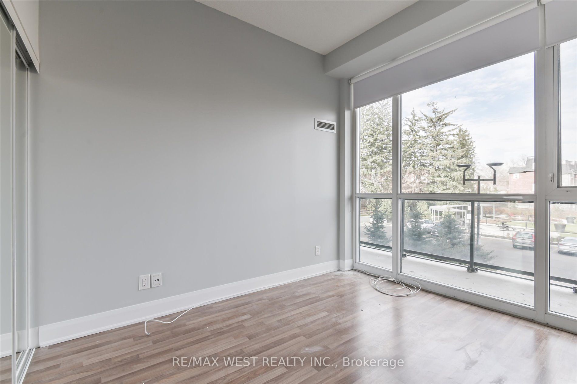 4700 Highway 7 # 206 Ave, #06
