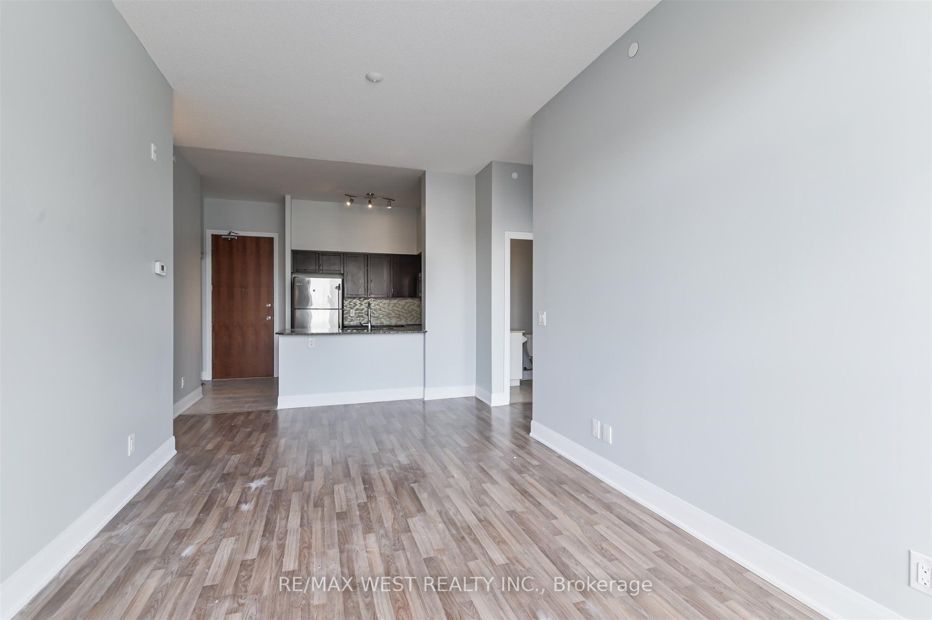 4700 Highway 7 # 206 Ave, #06