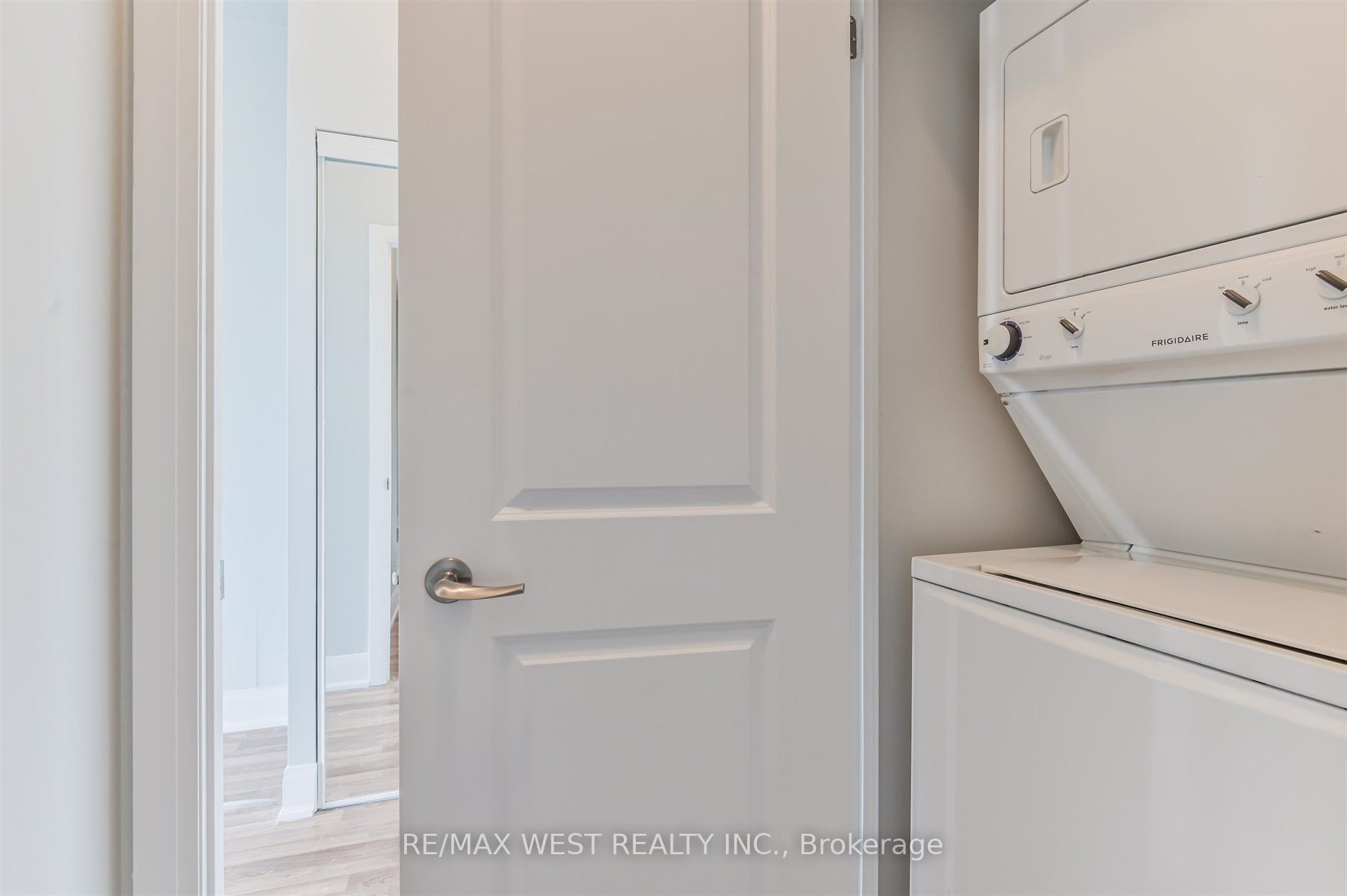 4700 Highway 7 # 206 Ave, #06