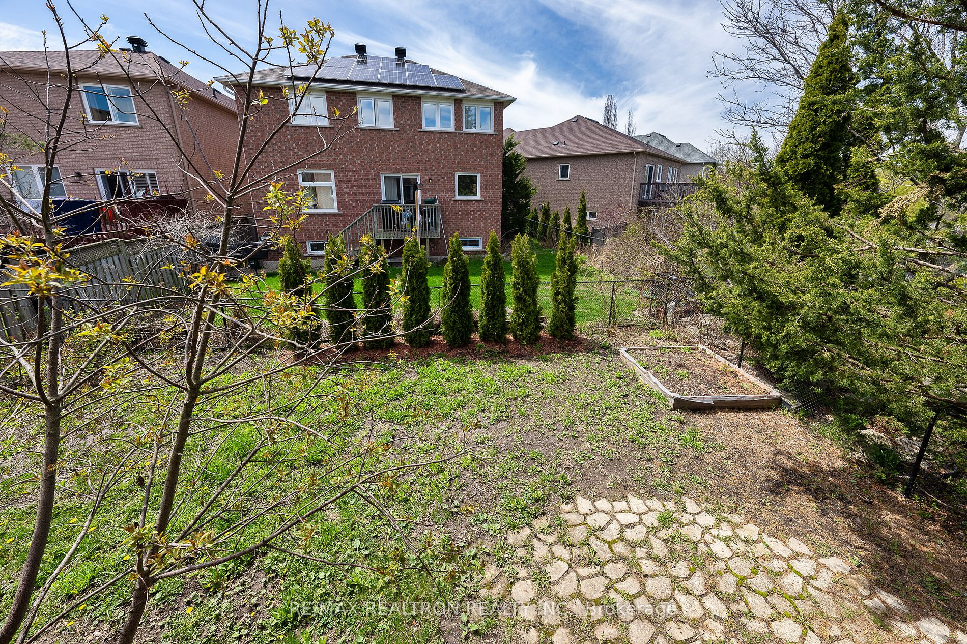 44 Wildflower Dr