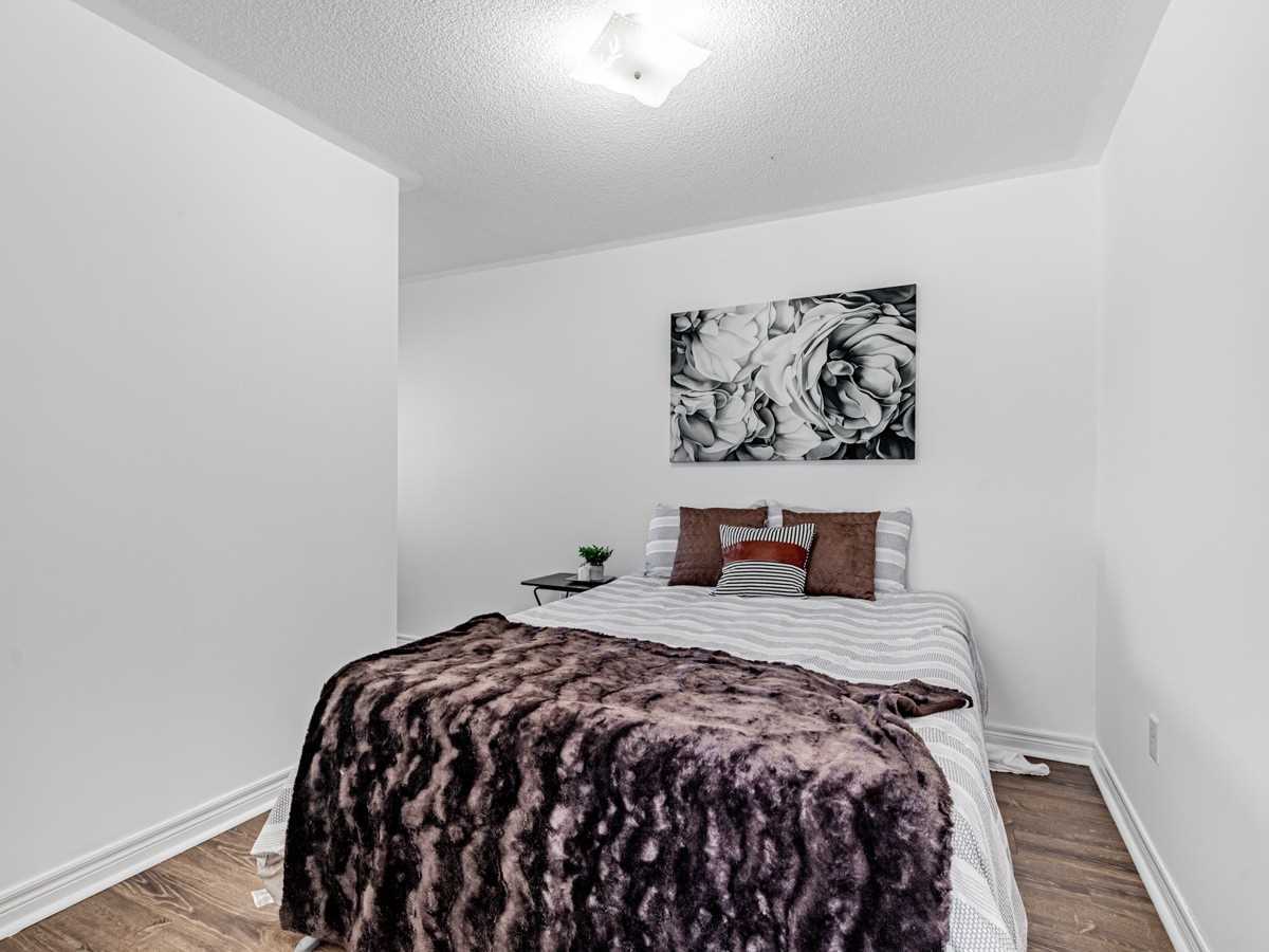 Listing N5955935 - Large Photo # 32