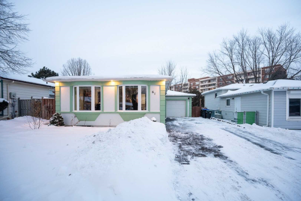 61 Maplegrove Ave, Bradford West Gwillimbury