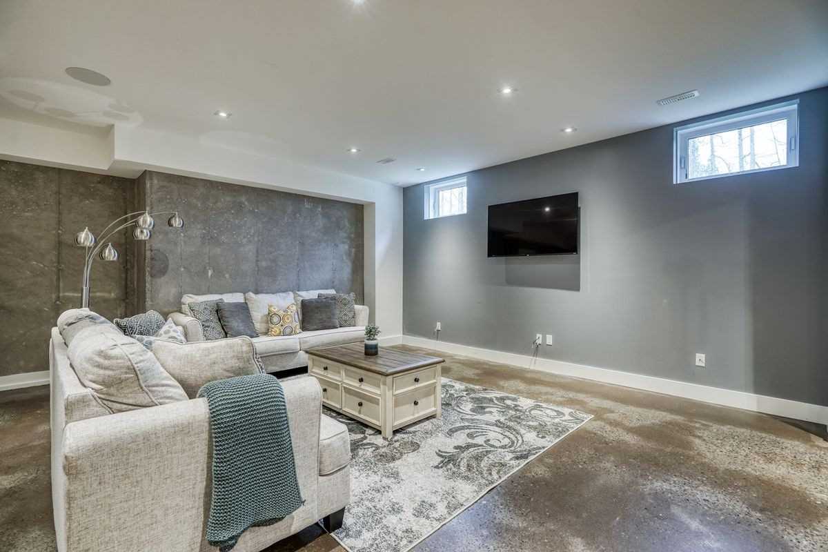 12399 Mccowan Rd