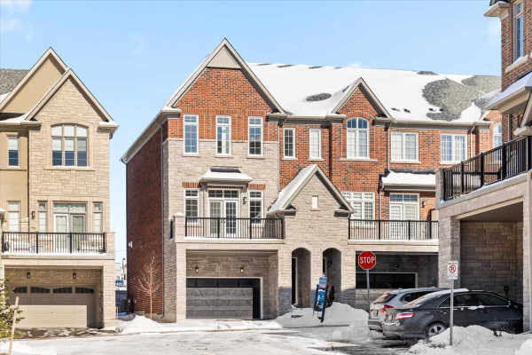 34 Creekvalley Lane, Markham
