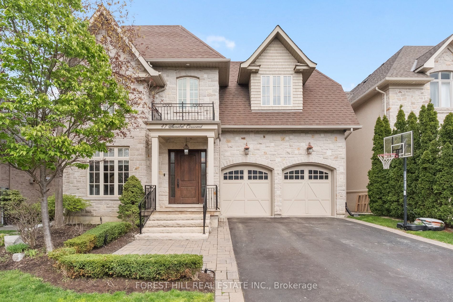 47 Sanibel Cres