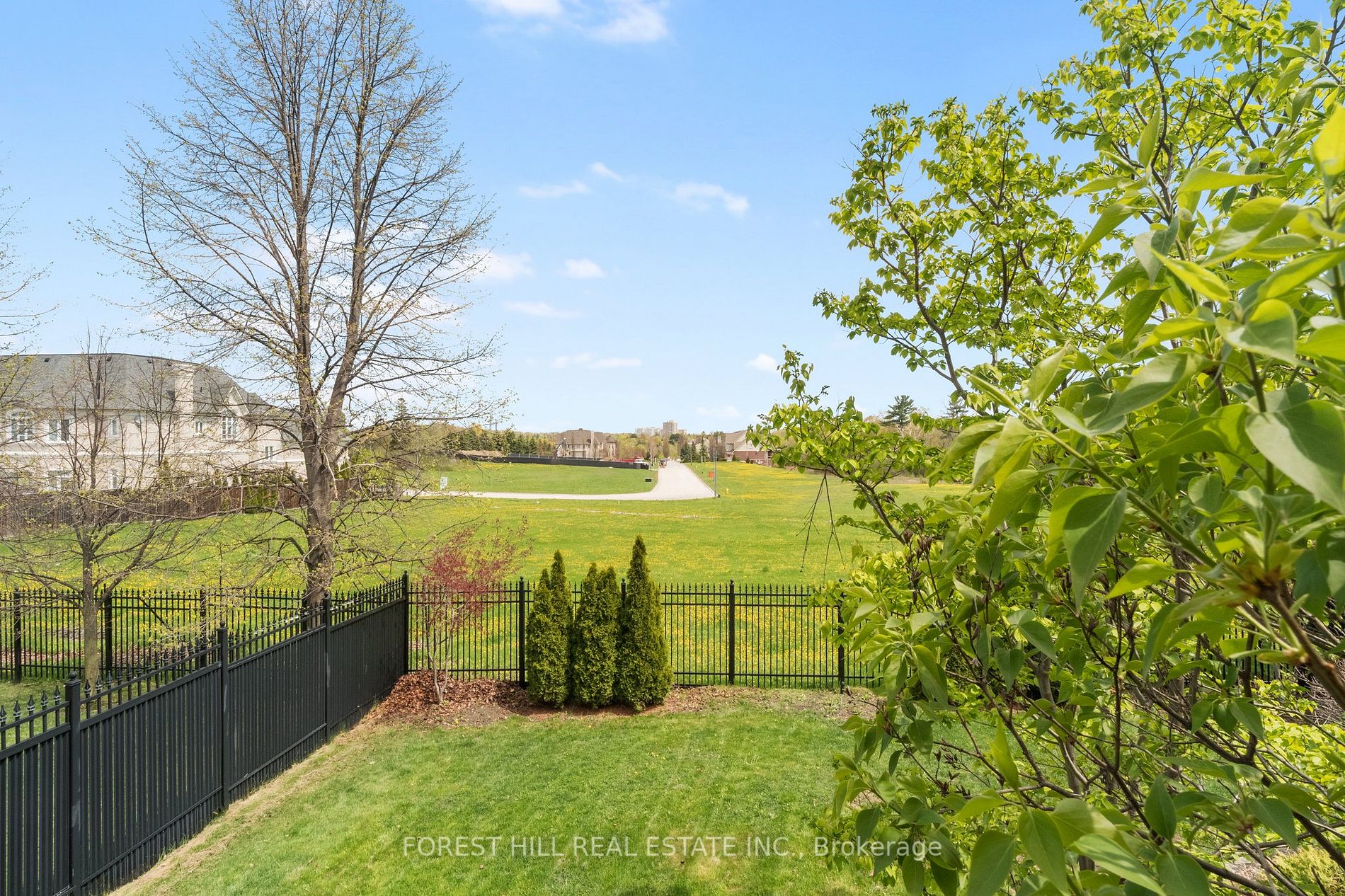 47 Sanibel Cres
