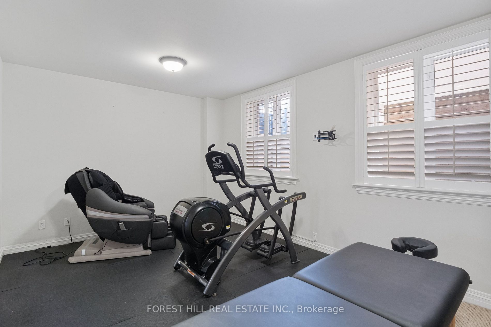47 Sanibel Cres