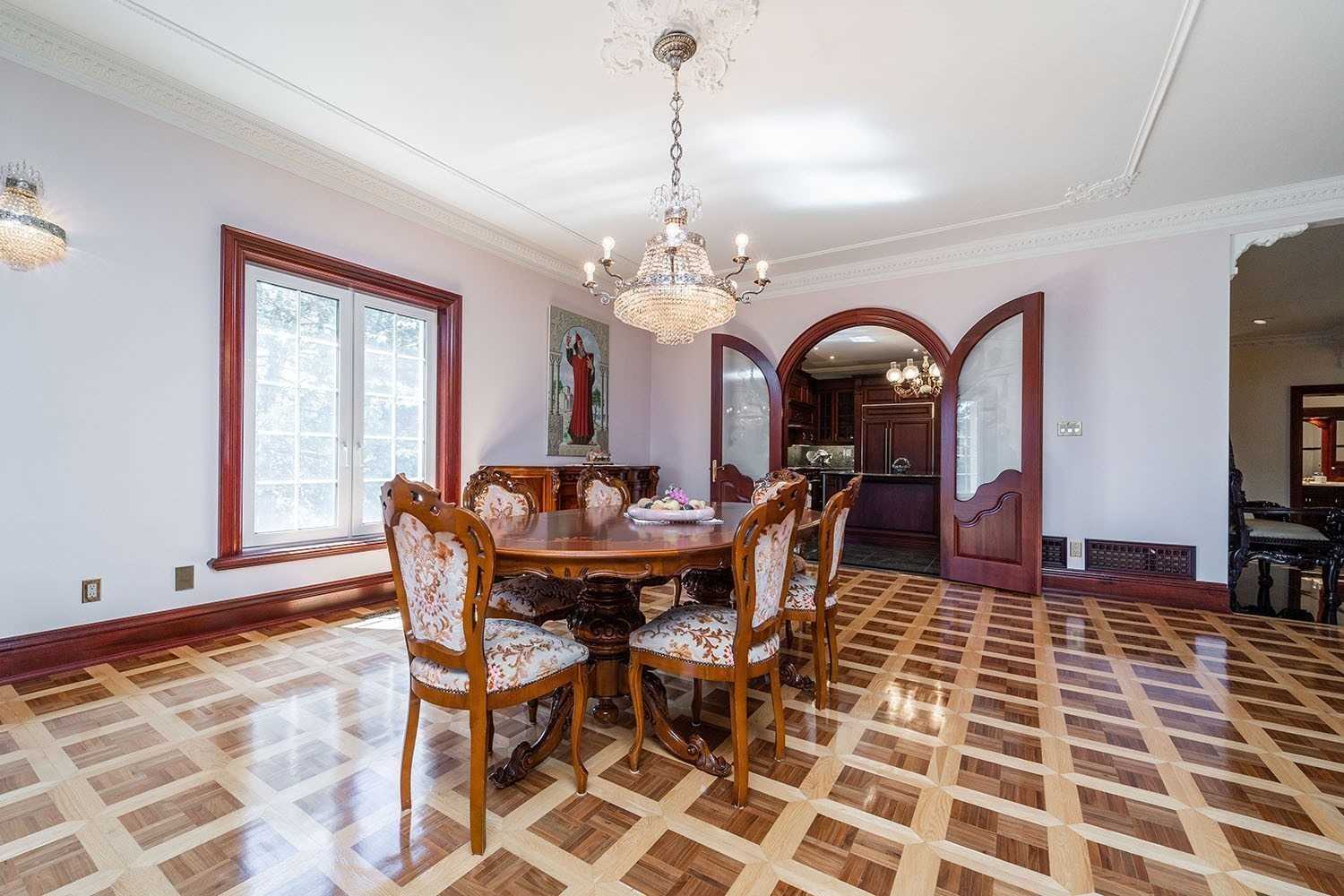 409 Dearbourne Ave