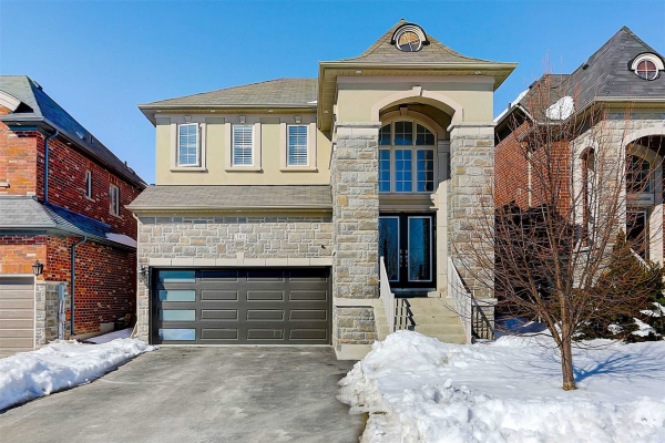 183 Roadhouse Blvd, Newmarket