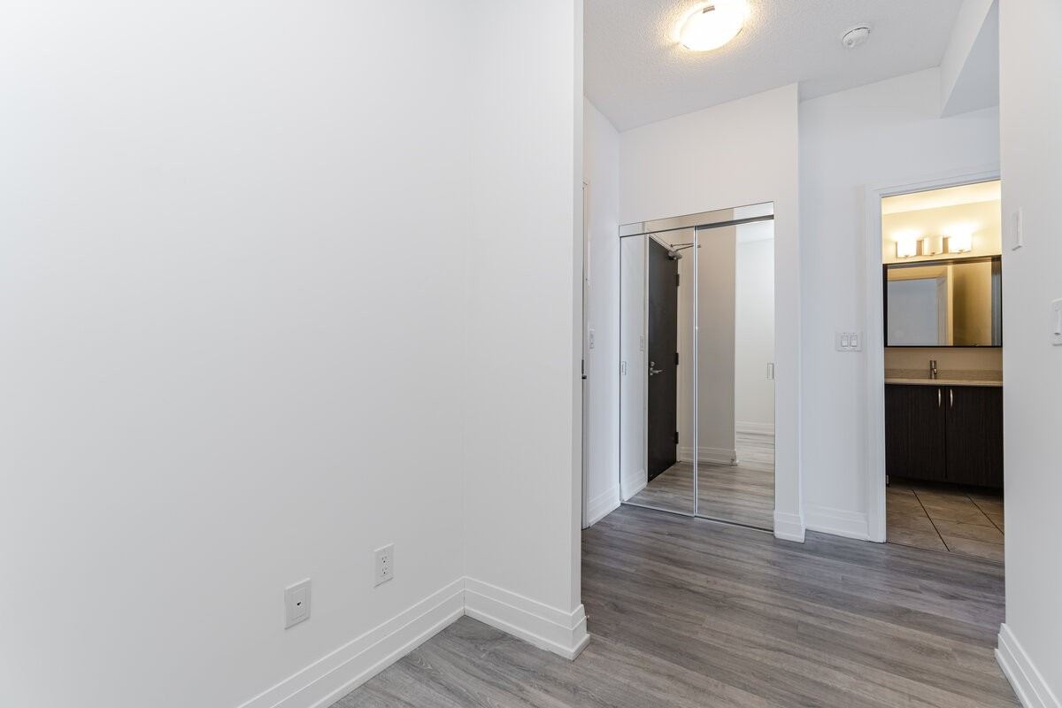 3700 Highway 7 Rd, #2110