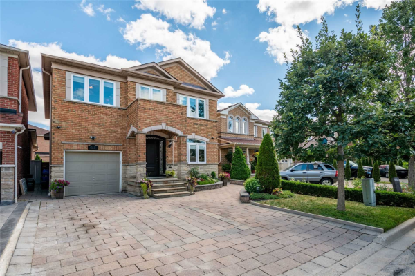 41 Reindeer Cres, Vaughan