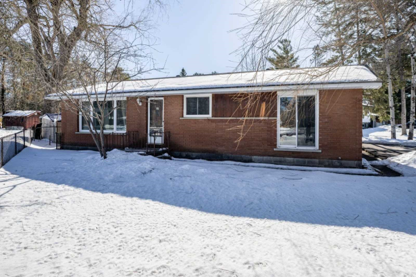 38 Brian Ave, Essa