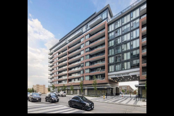 99 Eagle Rock Way, Vaughan