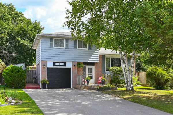 5 Perdue Pl N, New Tecumseth