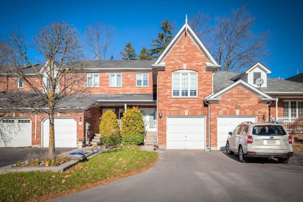 35 Meadowbrook Lane, Markham