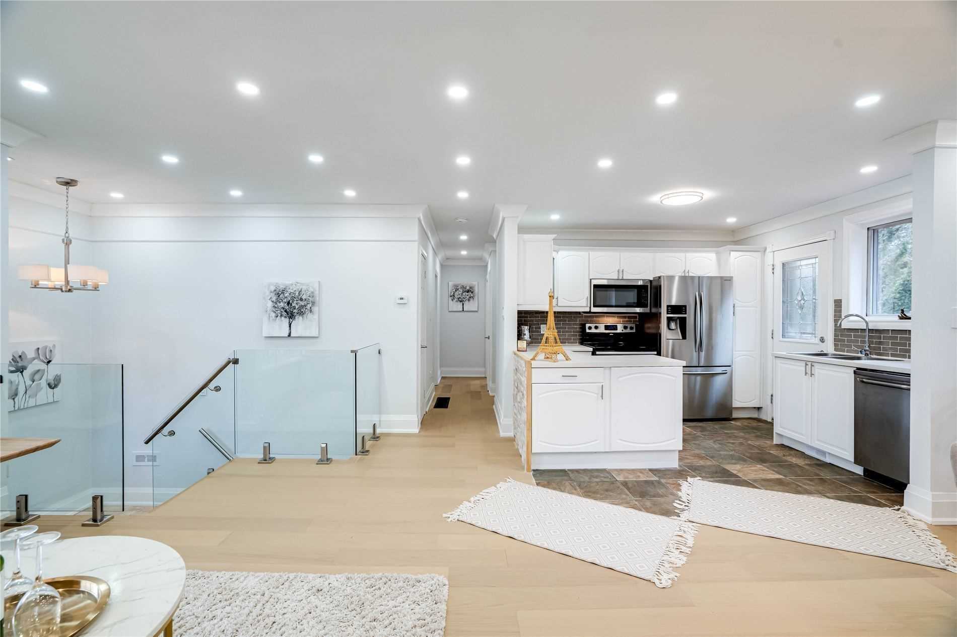 1 Willis Dr