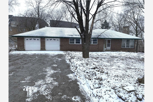 2939 16th Ave, Markham