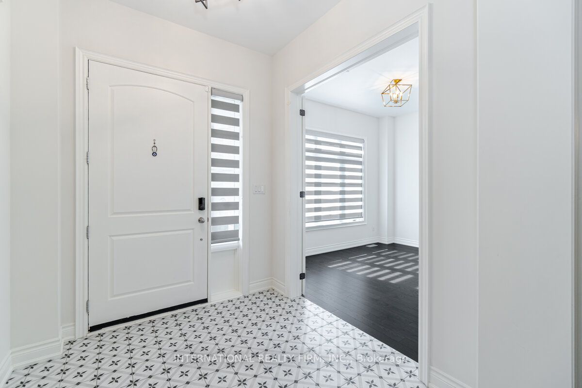 150 Cannes Ave