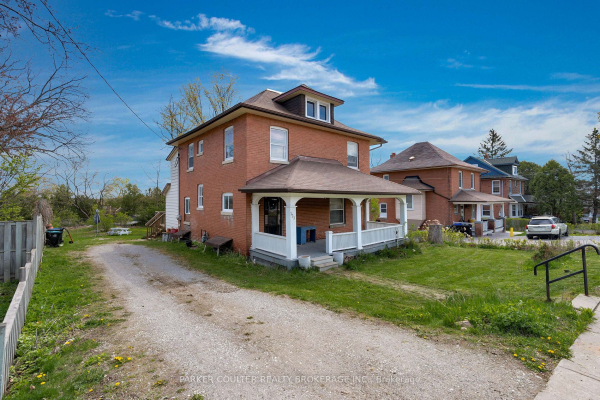 123 Barrie St, Bradford West Gwillimbury