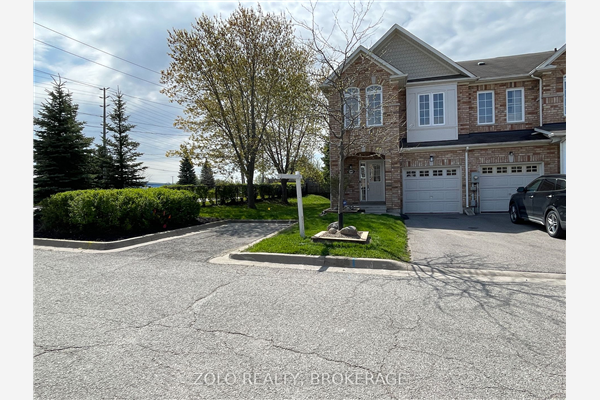 1090 Brook Gdns, Newmarket