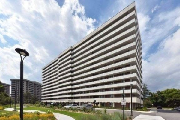 80 Inverlochy Blvd, Markham