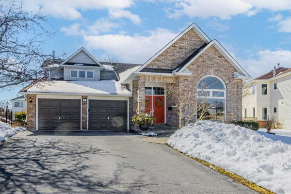 50 Robert Hunter Cres, East Gwillimbury