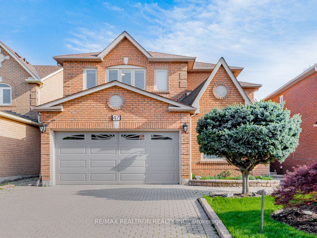 47 Edenbridge Dr