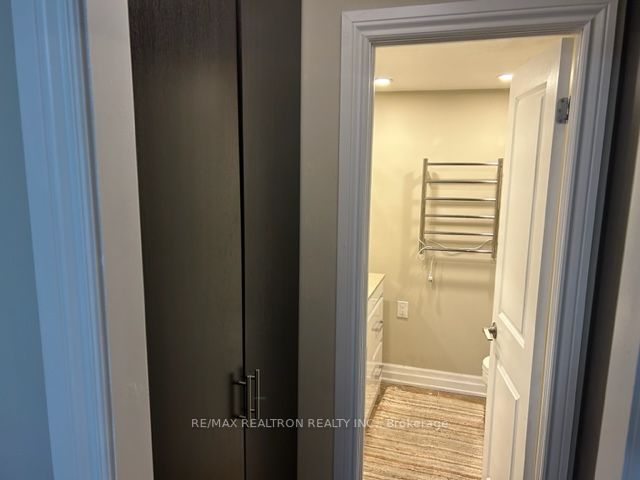50 Inverlochy Blvd W, #510