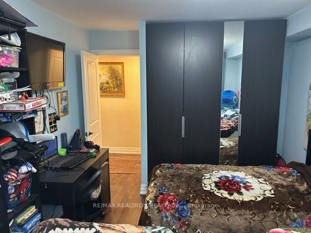 50 Inverlochy Blvd W, #510