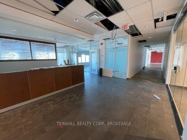 9401 Jane St, #19-24
