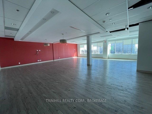 9401 Jane St, #19-24