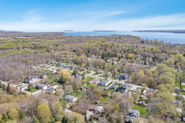 993 Corner Ave, Innisfil