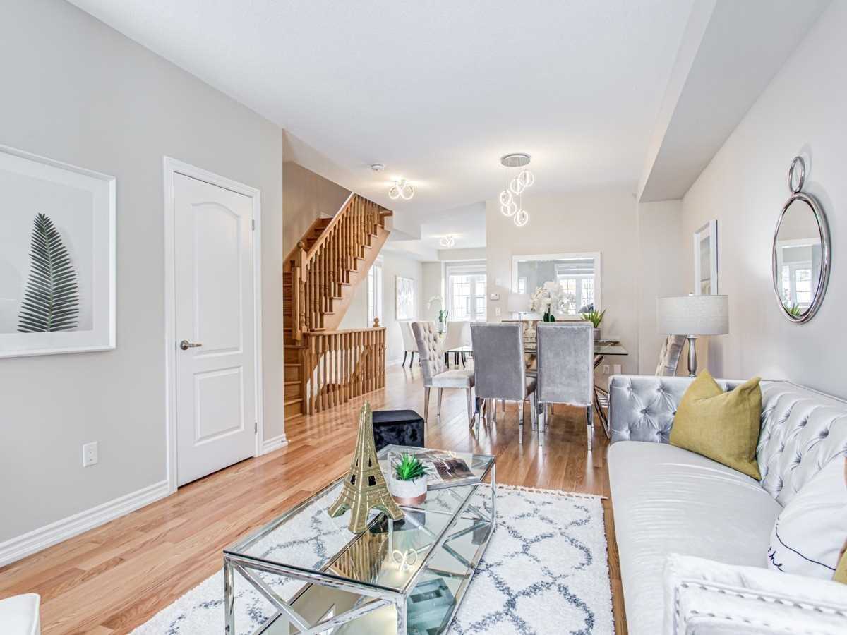 283 Bloomington Road W